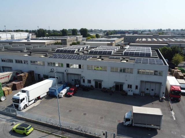 Locale Commerciale in vendita a Melzo, Lombardia