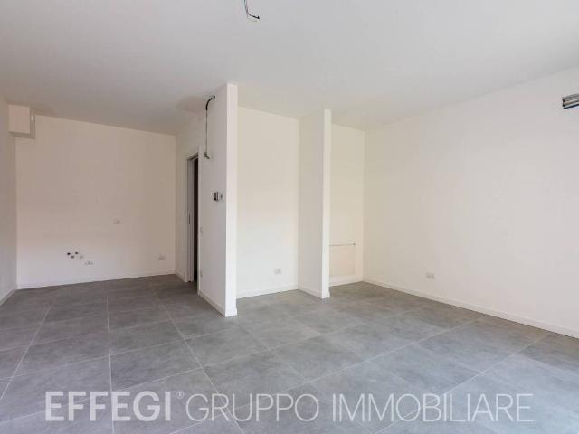 Locale Commerciale in vendita a Melzo, Lombardia