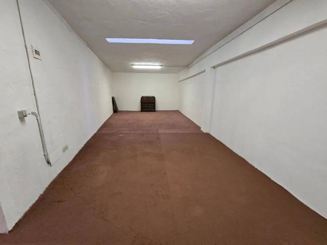 Locale Commerciale in vendita a Burggrafenamt - Burgraviato, Merano - Meran