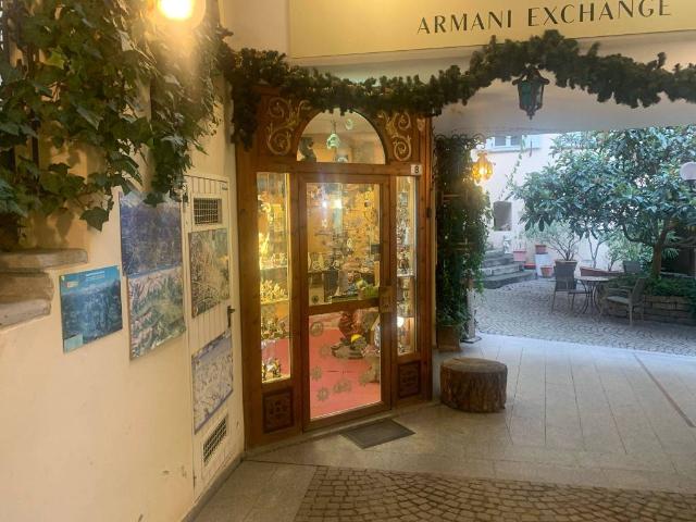 Locale Commerciale in vendita a Burggrafenamt - Burgraviato, Merano - Meran