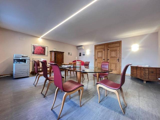 Locale Commerciale in vendita a Burggrafenamt - Burgraviato, Merano - Meran
