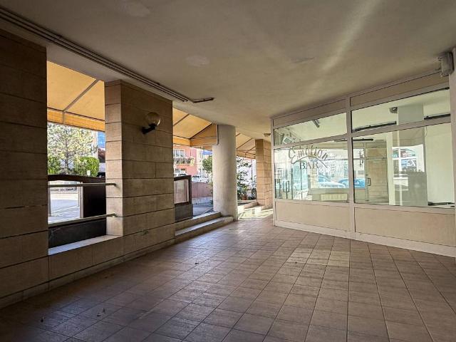Locale Commerciale in vendita a Burggrafenamt - Burgraviato, Merano - Meran