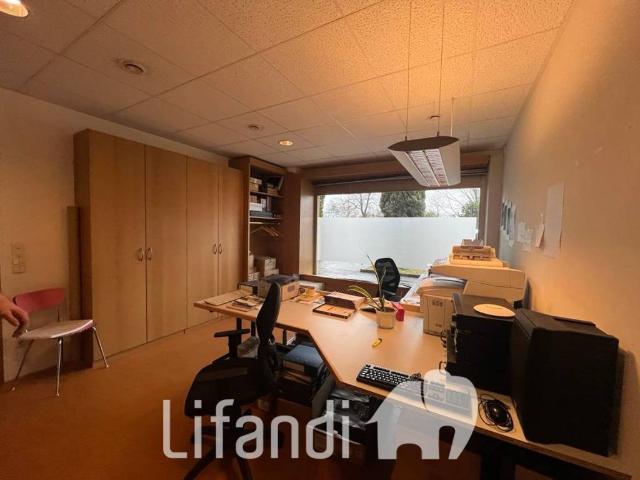 Locale Commerciale in vendita a Burggrafenamt - Burgraviato, Merano - Meran