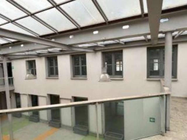 Locale Commerciale in vendita a Comunità Montana Valli del Verbano, Mesenzana