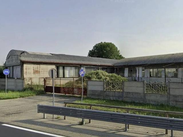 Locale Commerciale in vendita a Mesero, Lombardia