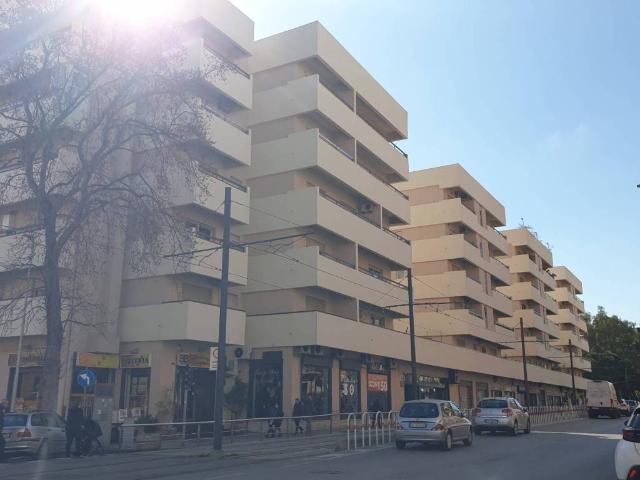 Locale Commerciale in vendita a III Circoscrizione, Messina