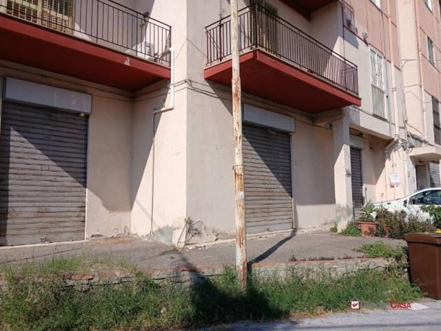 Locale Commerciale in vendita a V Circoscrizione, Messina