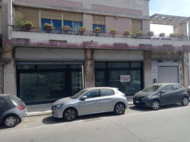 Locale Commerciale in vendita a III Circoscrizione, Messina