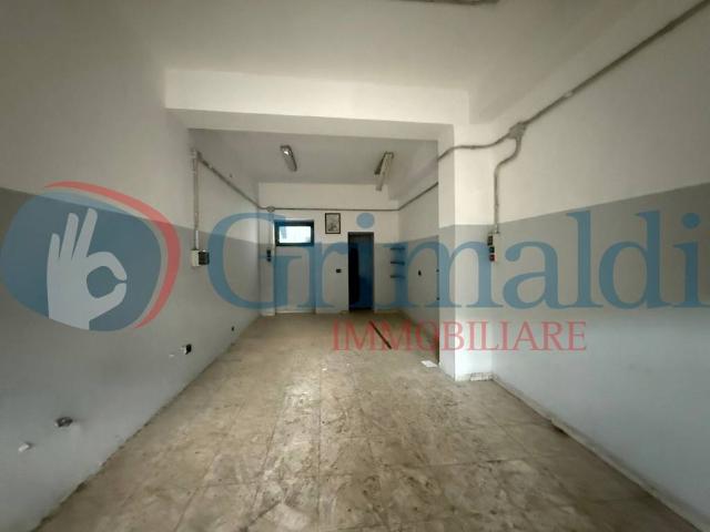 Locale Commerciale in vendita a III Circoscrizione, Messina