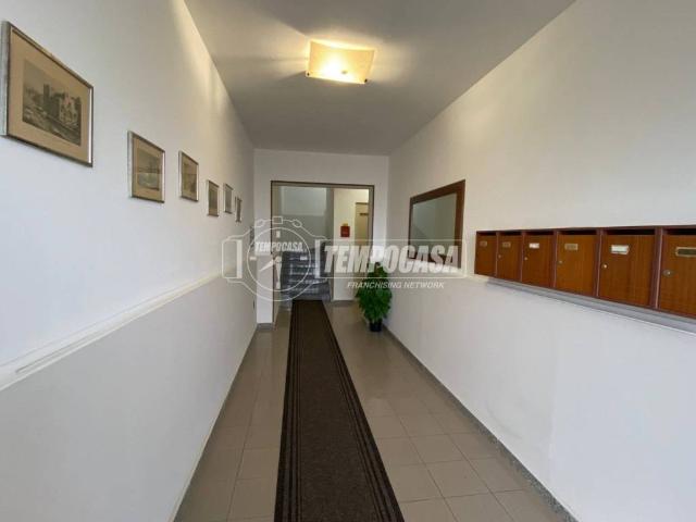 Locale Commerciale in vendita a III Circoscrizione, Messina