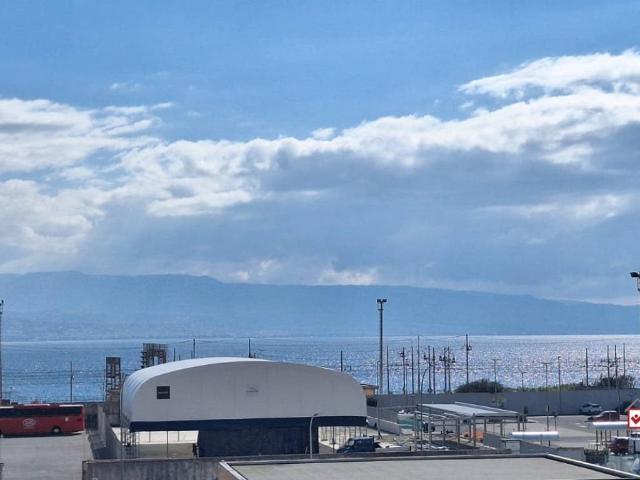 Locale Commerciale in vendita a III Circoscrizione, Messina
