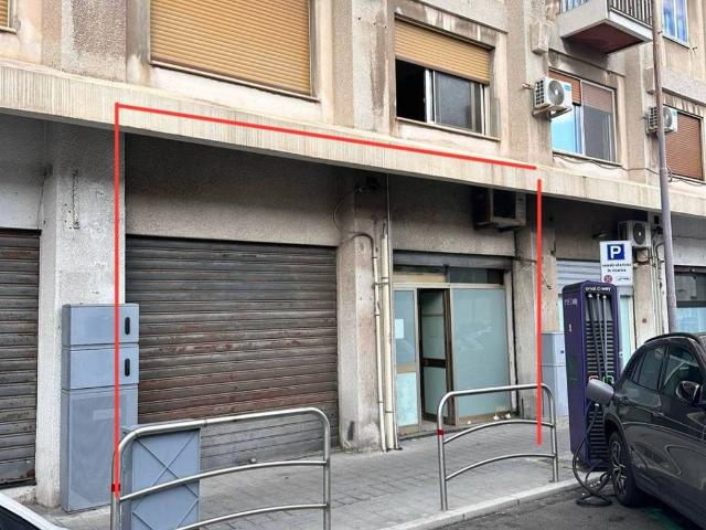 Locale Commerciale in vendita a IV Circoscrizione, Messina