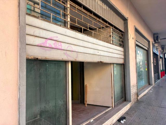Locale Commerciale in vendita a III Circoscrizione, Messina
