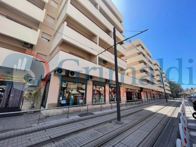 Locale Commerciale in vendita a III Circoscrizione, Messina