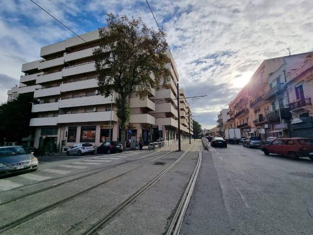 Locale Commerciale in vendita a III Circoscrizione, Messina