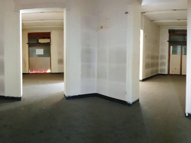 Locale Commerciale in vendita a IV Circoscrizione, Messina