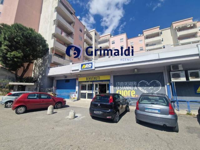 Locale Commerciale in vendita a V Circoscrizione, Messina