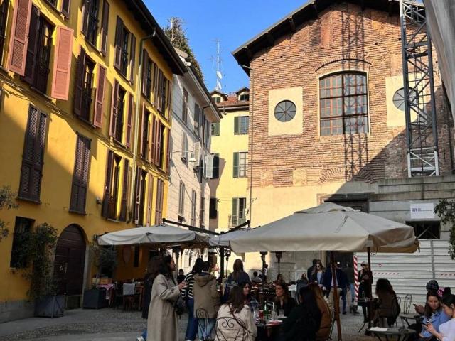 Locale Commerciale in vendita a Municipio 1, Milano