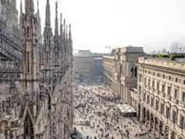 Locale Commerciale in vendita a Municipio 1, Milano