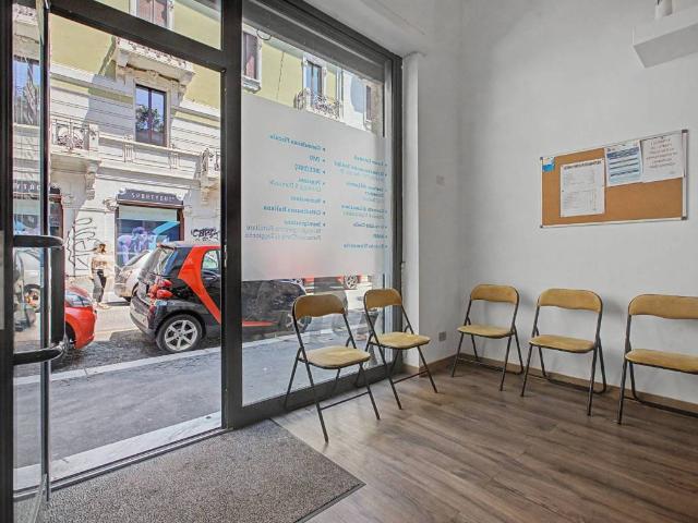 Locale Commerciale in vendita a Municipio 5, Milano