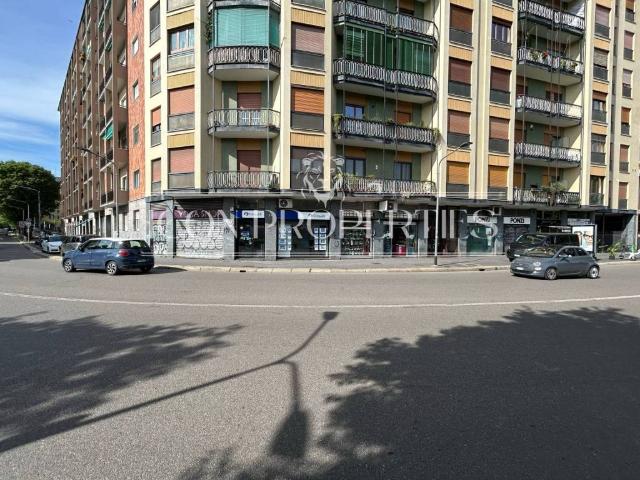Locale Commerciale in vendita a Municipio 1, Milano