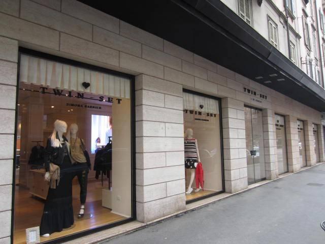 Locale Commerciale in vendita a Municipio 7, Milano