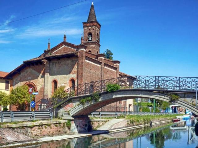 Locale Commerciale in vendita a Municipio 6, Milano