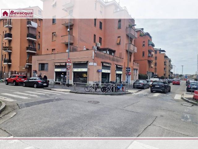 Locale Commerciale in vendita a Municipio 2, Milano