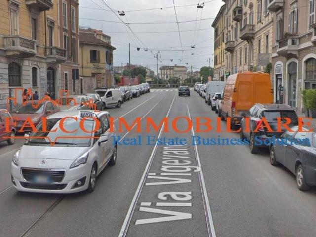 Locale Commerciale in vendita a Municipio 6, Milano