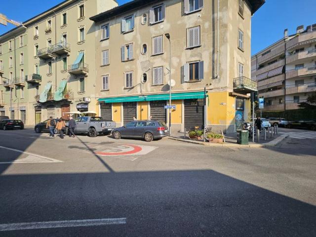 Locale Commerciale in vendita a Municipio 2, Milano
