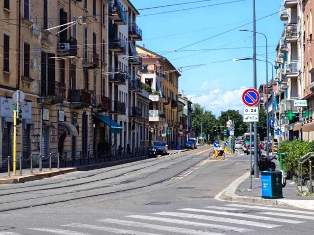Locale Commerciale in vendita a Municipio 9, Milano