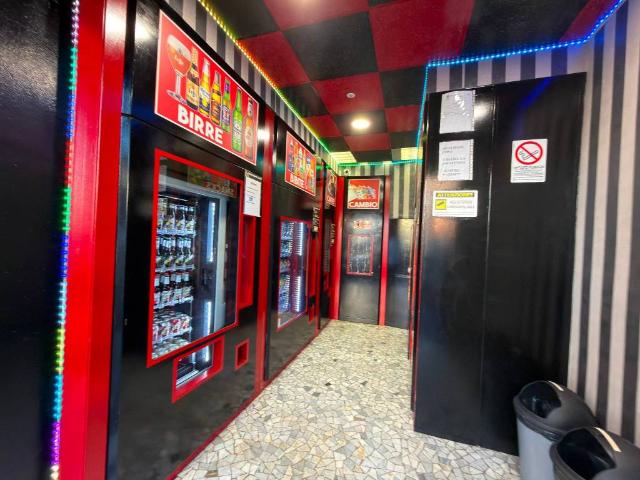 Locale Commerciale in vendita a Villapizzone, Milano