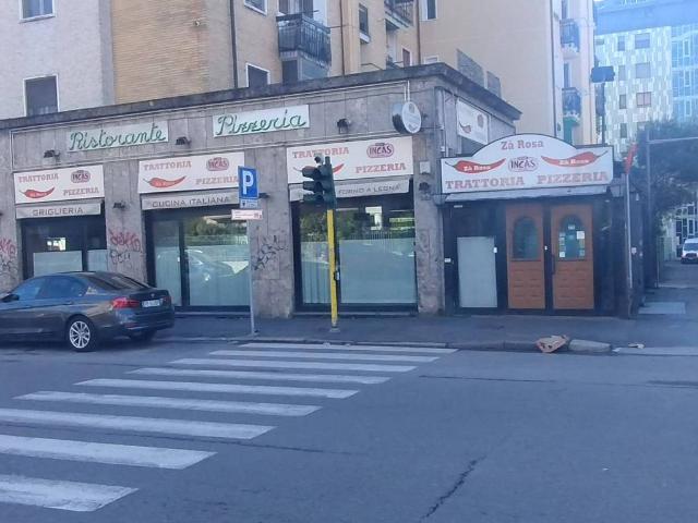 Locale Commerciale in vendita a Municipio 5, Milano
