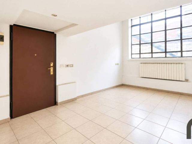 Locale Commerciale in vendita a Forze Armate, Milano