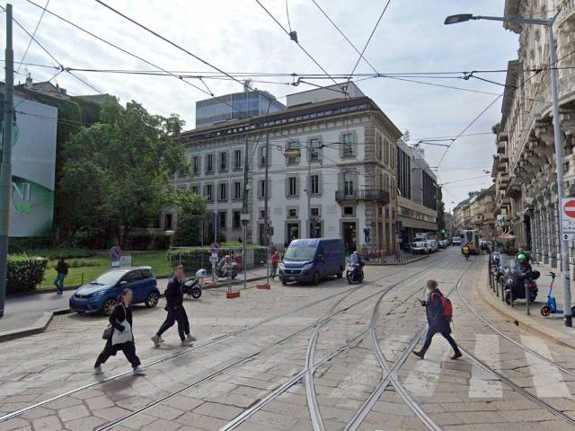 Locale Commerciale in vendita a Municipio 1, Milano