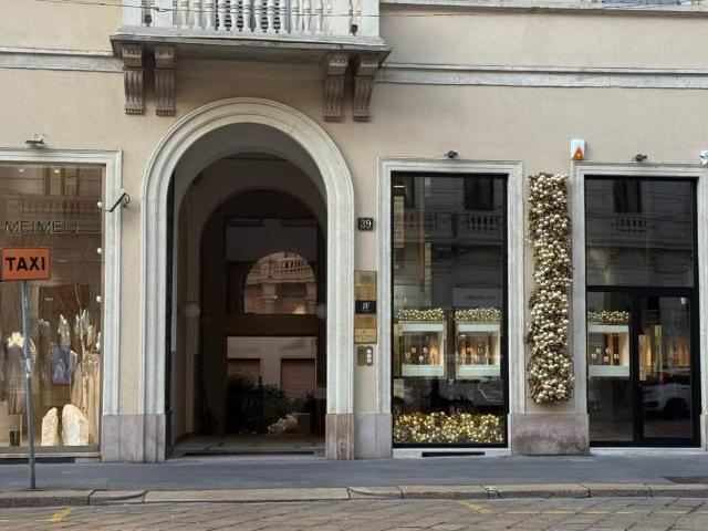 Locale Commerciale in vendita a Municipio 1, Milano