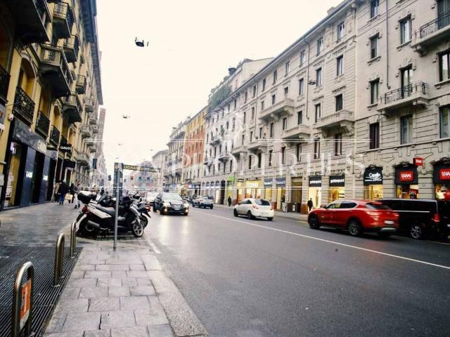 Locale Commerciale in vendita a Municipio 3, Milano