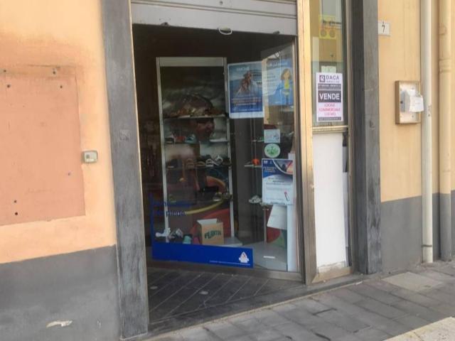 Locale Commerciale in vendita a San Giovanni, Milazzo