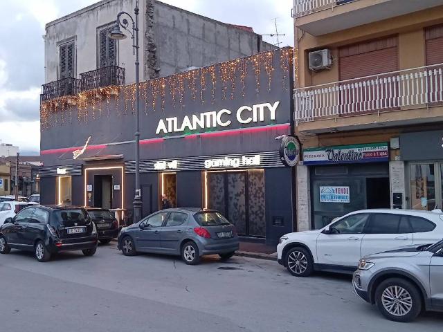 Locale Commerciale in vendita a Parco, Milazzo