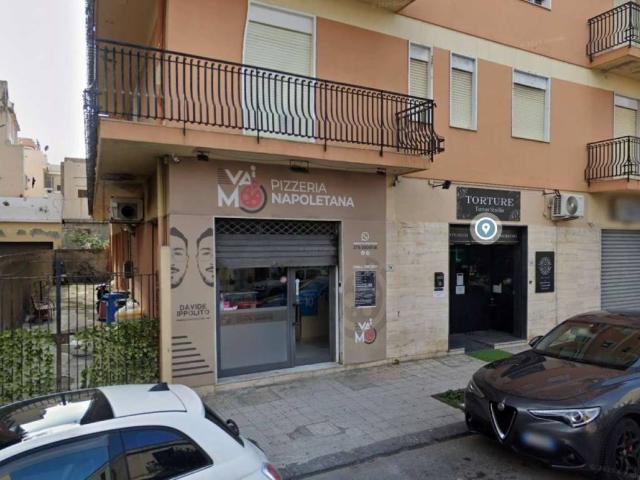 Locale Commerciale in vendita a Milazzo, Sicilia