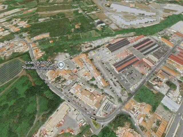 Locale Commerciale in vendita a Milazzo, Sicilia