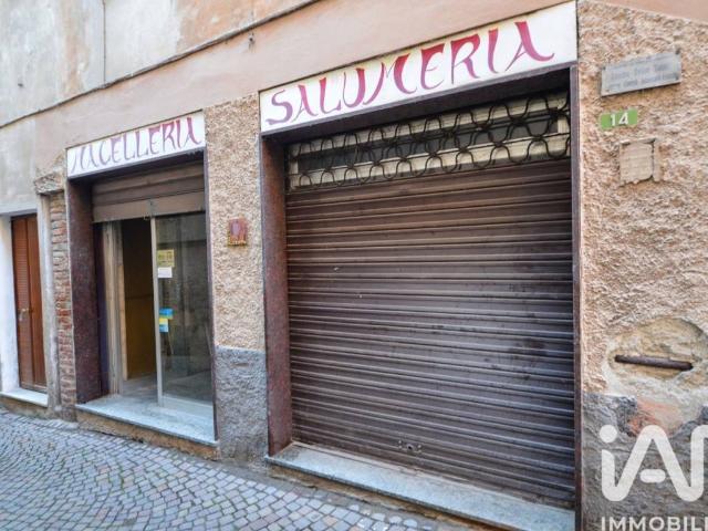Locale Commerciale in vendita a Millesimo, Liguria
