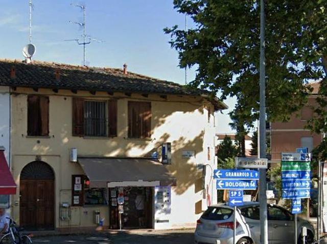 Locale Commerciale in vendita a Unione Terre di Pianura, Minerbio