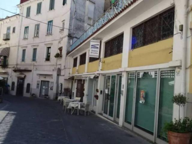 Locale Commerciale in vendita a Minori, Campania
