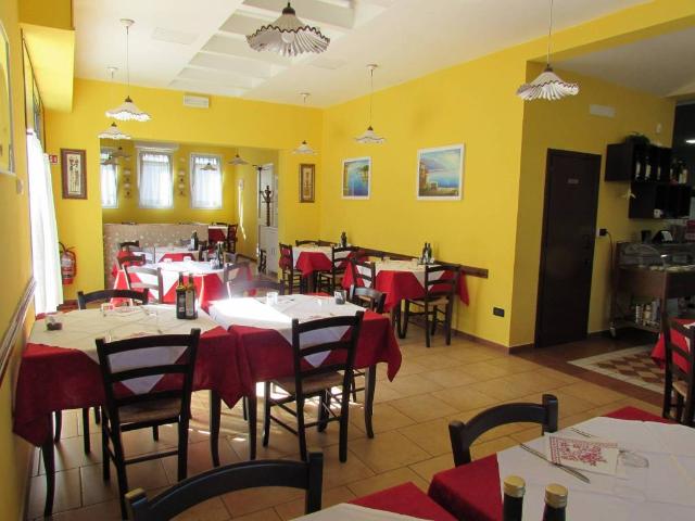 Locale Commerciale in vendita a Tresievoli, Mira