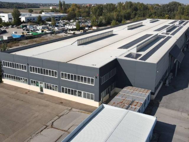 Locale Commerciale in vendita a Unione Comuni Modenesi Area Nord, Mirandola