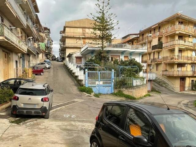 Locale Commerciale in vendita a Misilmeri, Sicilia