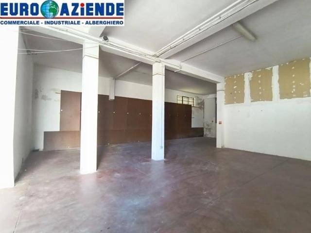Locale Commerciale in vendita a Lineri, Misterbianco