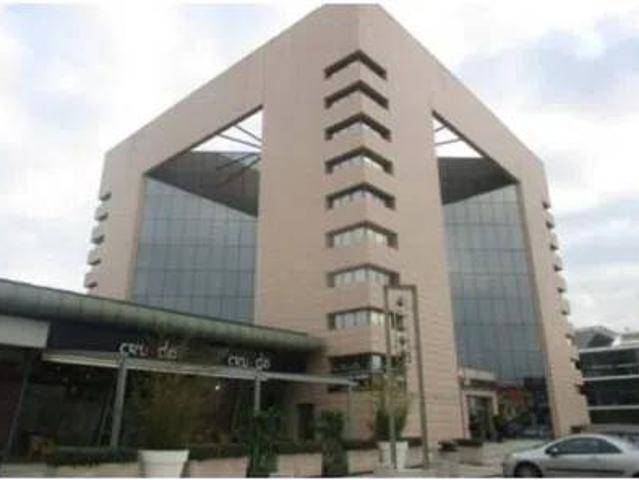 Locale Commerciale in vendita a Crocetta-San Lazzaro-Modena Est, Modena