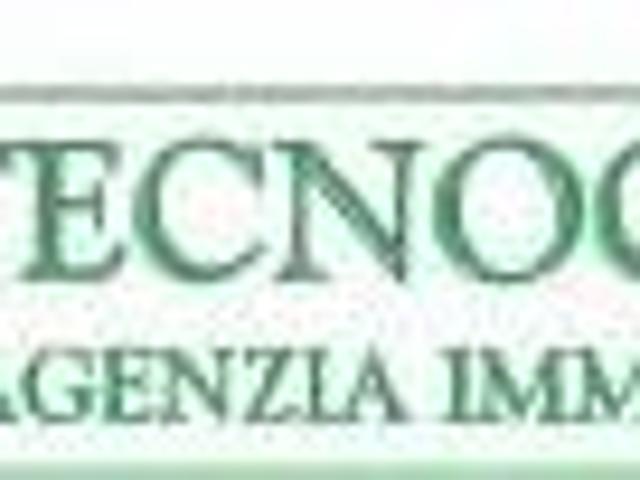 Locale Commerciale in vendita a Buon Pastore-Sant'Agnese-San Damaso, Modena